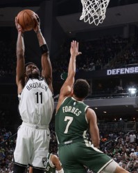  梅斯德比战万人空巷激情四射  