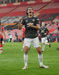  利物浦逆转绝杀热刺登顶积分榜  