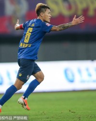  摩纳哥青春风暴来袭，小将梅开二度助球队登顶