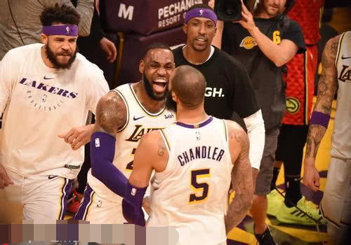  布朗森关键罚球尼克斯险胜步行者稳固东部前列位置