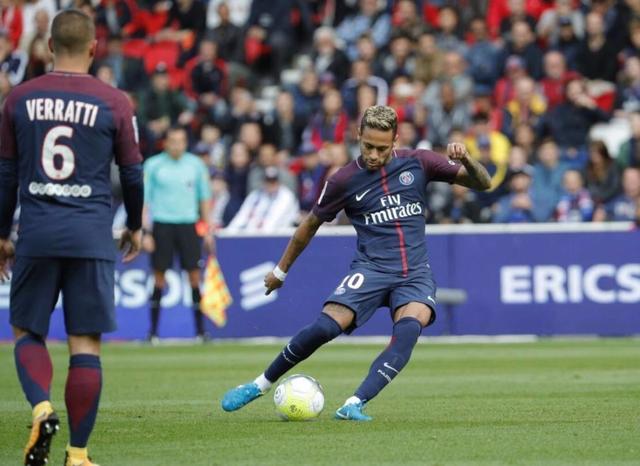 狗子28大舞台- 热那亚球迷抗议票价，主场空场比赛罕见  